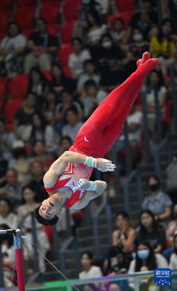 开云体育在线-体操传奇谢幕，球迷泪洒赛场