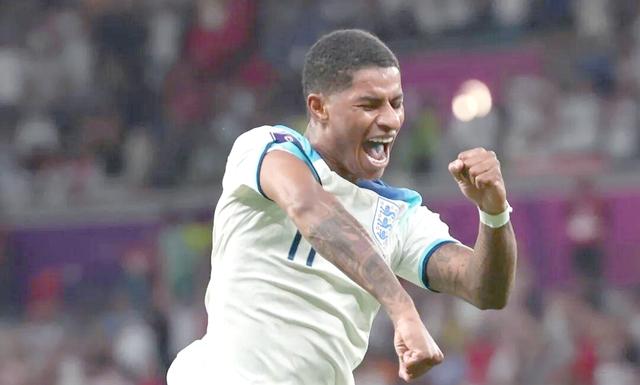 世界杯球员突破自我,表现堪称完美 世界杯球员突破自我,表现堪称完美