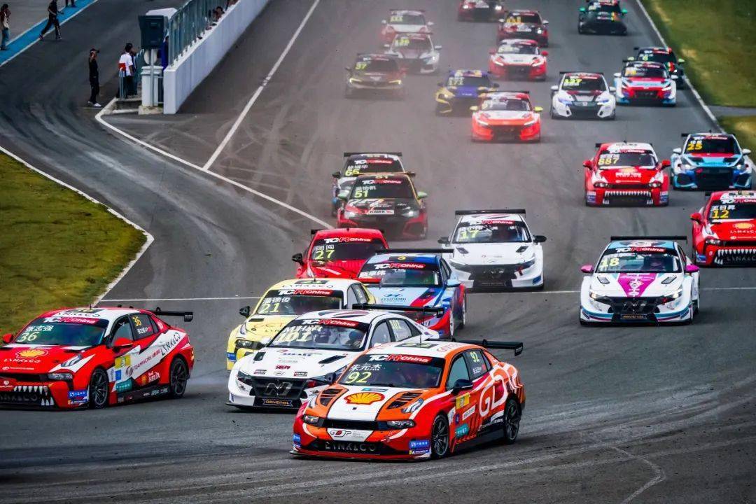 开云体育APP下载-赛车赛事精彩瞬间盘点，年度回顾震撼登场的简单介绍