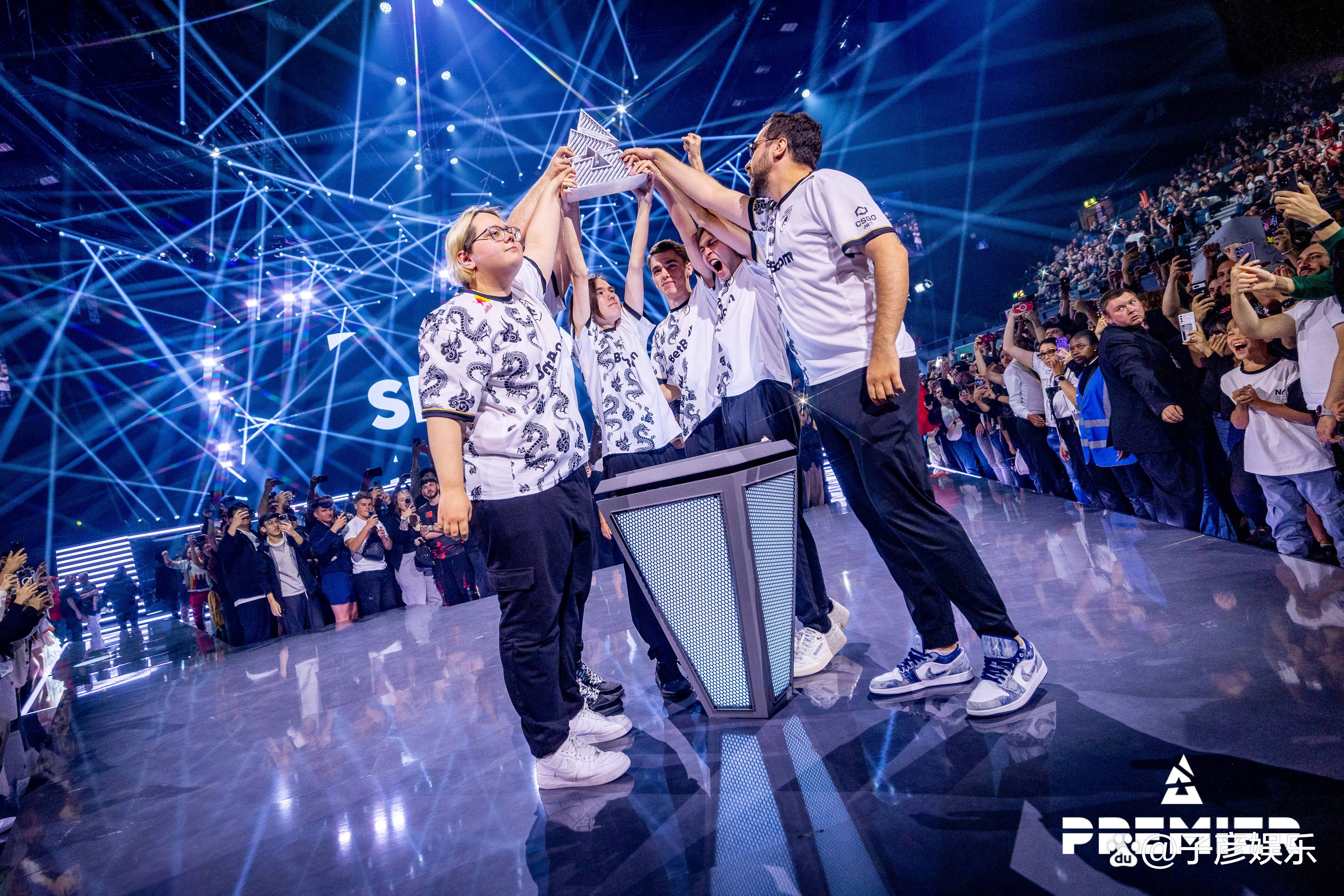 CS2赛事精彩瞬间盘点，年度回顾震撼登场的简单介绍