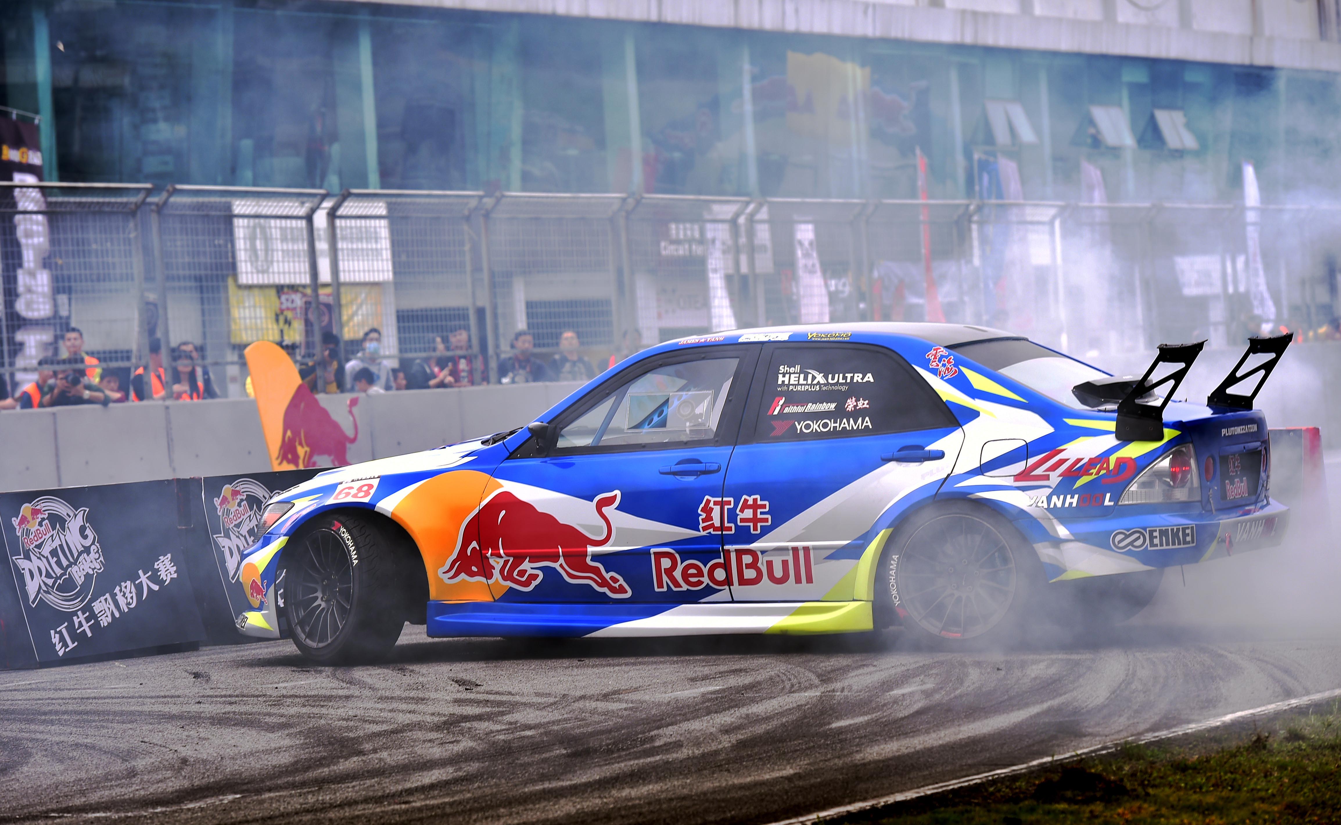 开云体育-红牛车队横扫索伯车队，皮亚斯特里点燃赛场