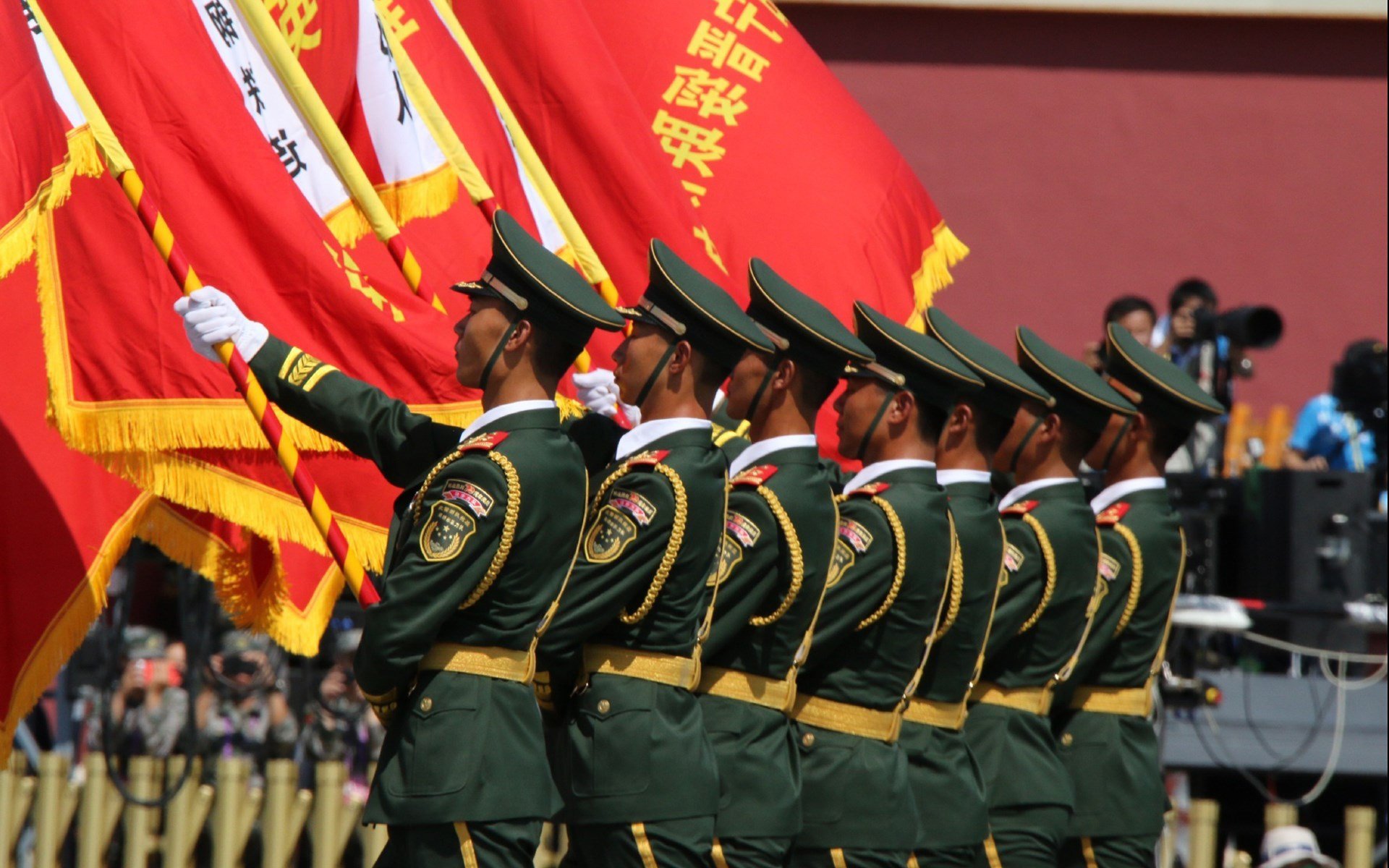 东方神秘力量?字母哥硬仗之王与吉林队单节拉开勇士的时空共振