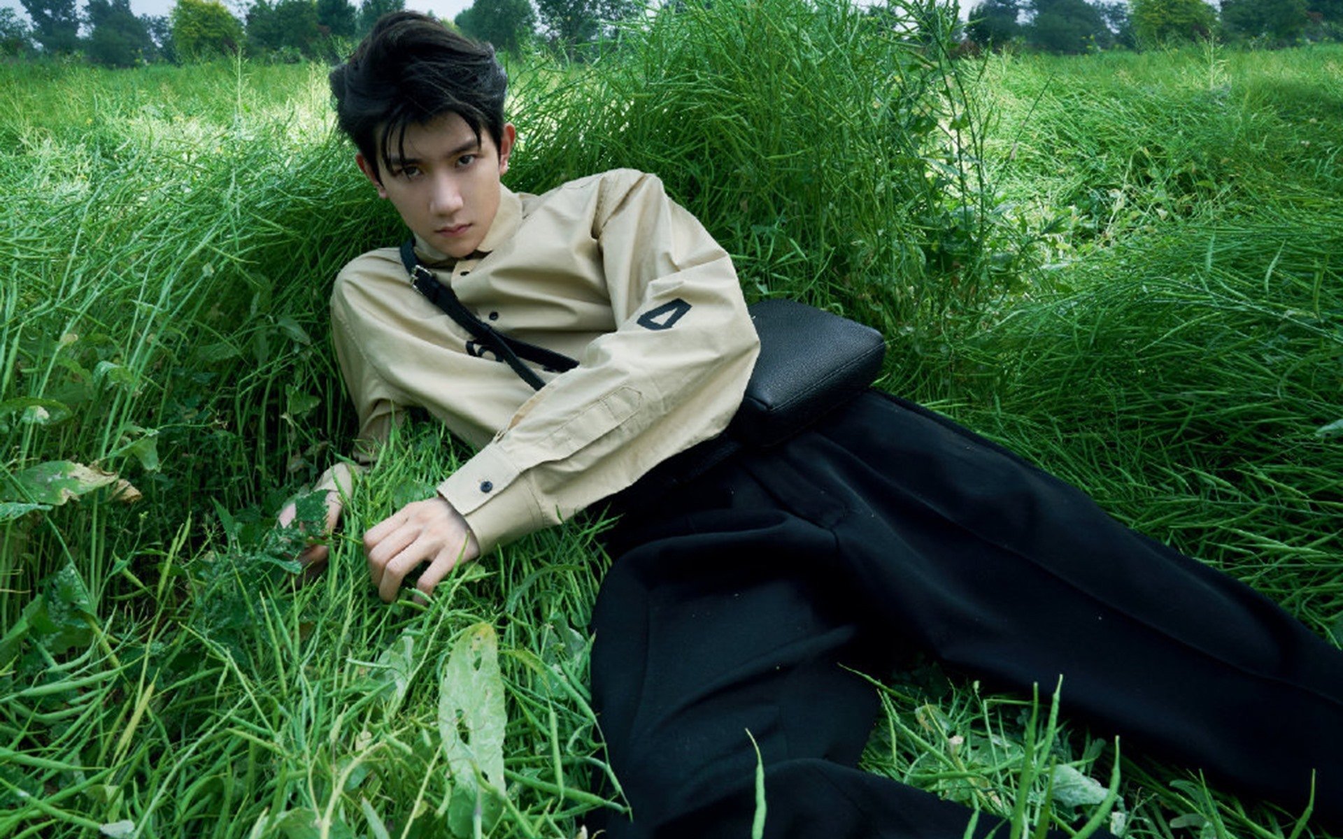 开云体育中国-当库尔图瓦跨越亚平宁，在梅阿查的聚光灯下，粉碎那不勒斯的蓝色幻梦